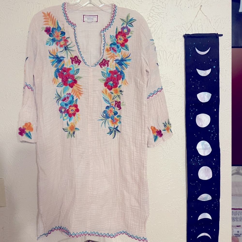 Johnny was embroidered tunic (S) ❤️🦋✨